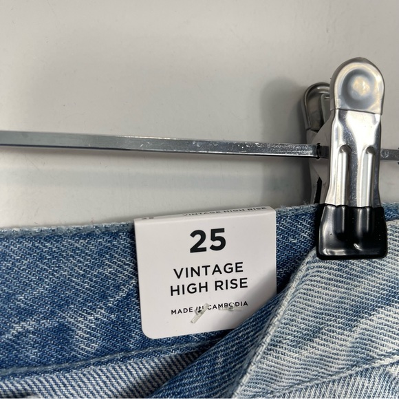 NWT PacSun Light Blue Ripped Vintage High Waisted Denim Shorts 25 Boho Beach - Picture 8 of 16